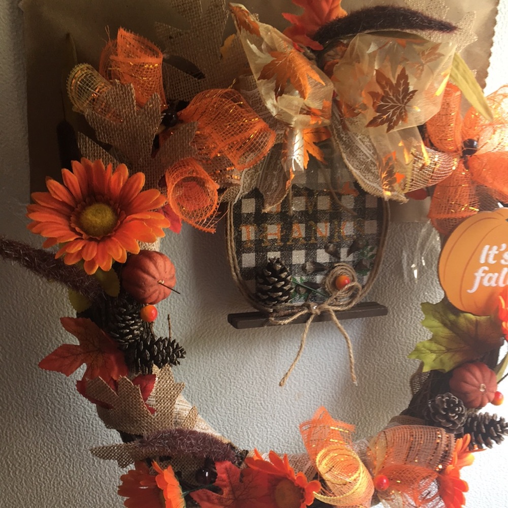 Fall Holiday wreath - Picture 5 of 5